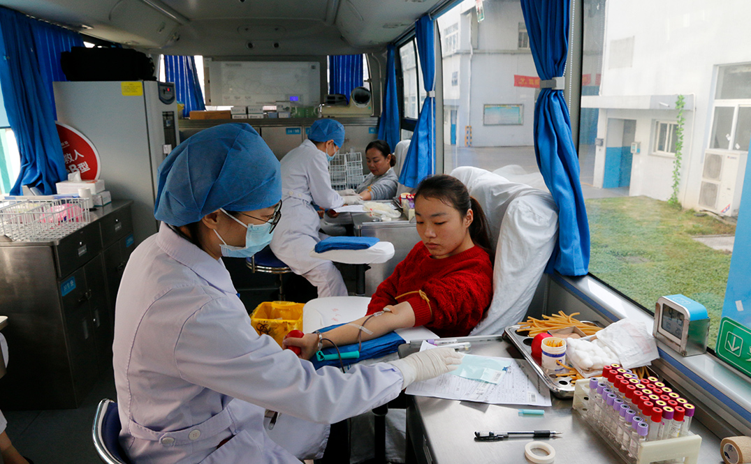 �޳���Ѫ�˶�